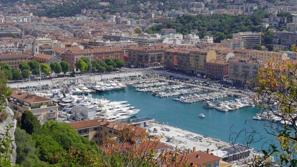 Baie Des Anges Alloggio in famiglia